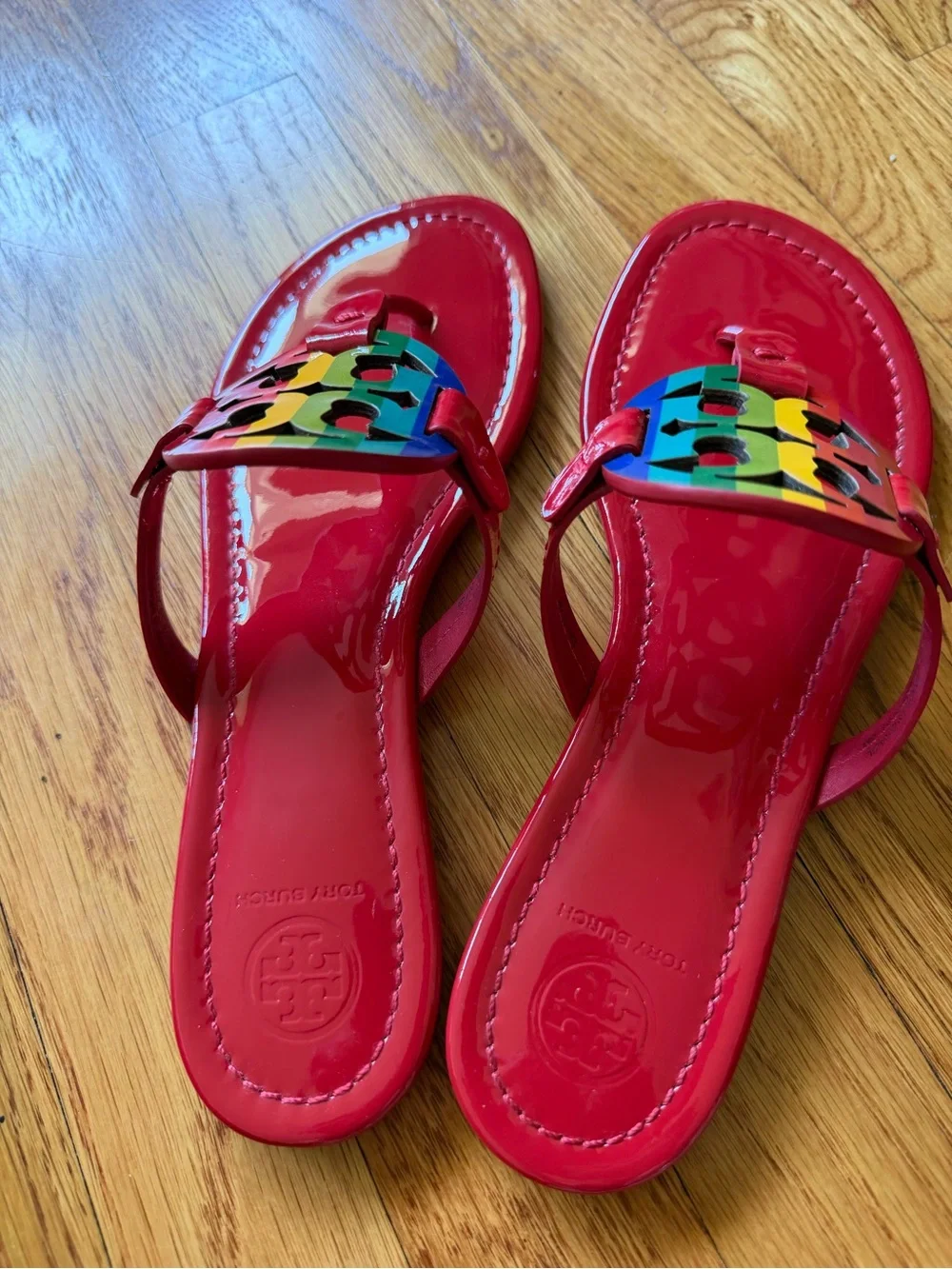 Tory Burch Red Patent Leather Sandal with Multicolor Logo